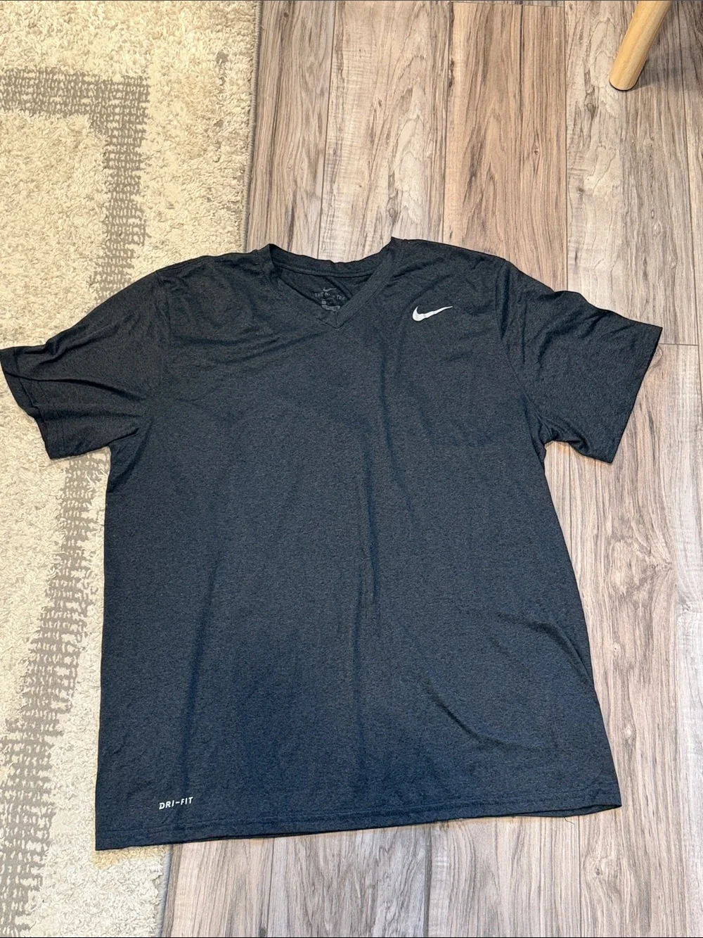 Nike The Nike Tee Men's Dark Heather Gray V-Neck Dri-FIT Short Sleeve Tee